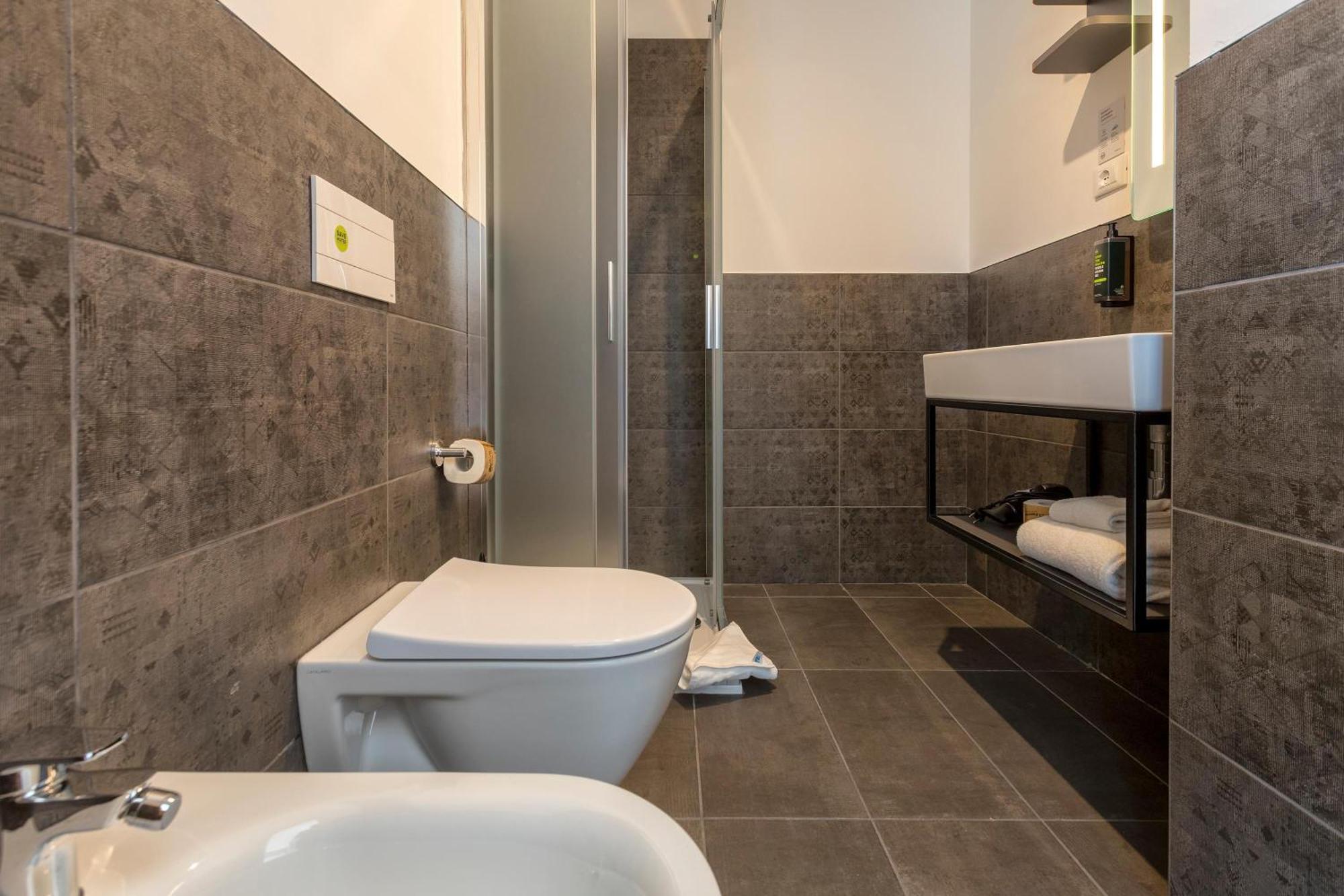 B&B Hotel 사사리 외부 사진